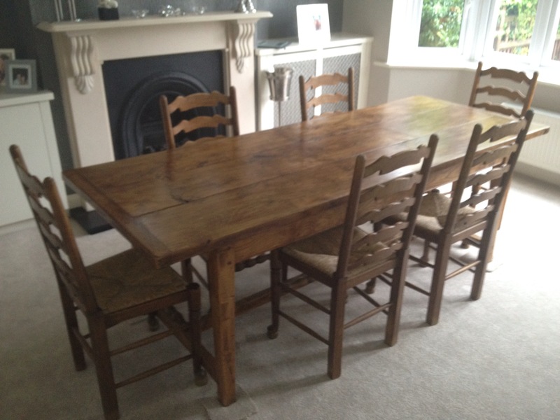 Dining table and 6 chairs for sale in Northampton. Dining table and 6